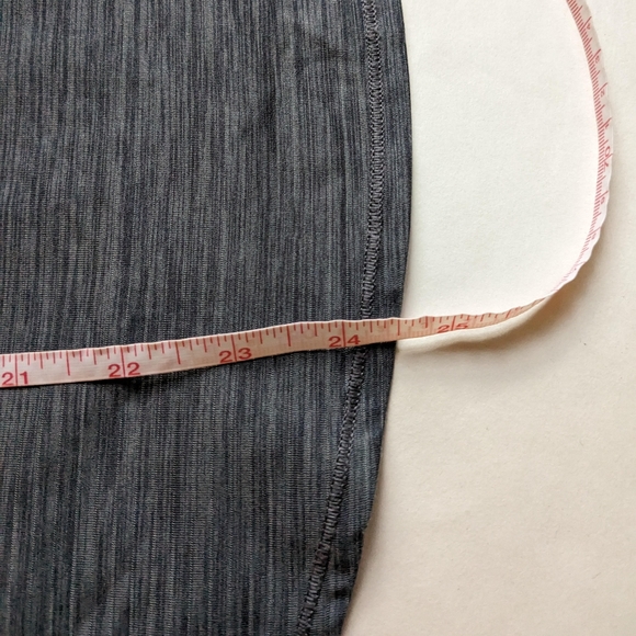 Athleta gray mesh stripe racer back track top size XS good used condition - Picture 8 of 8